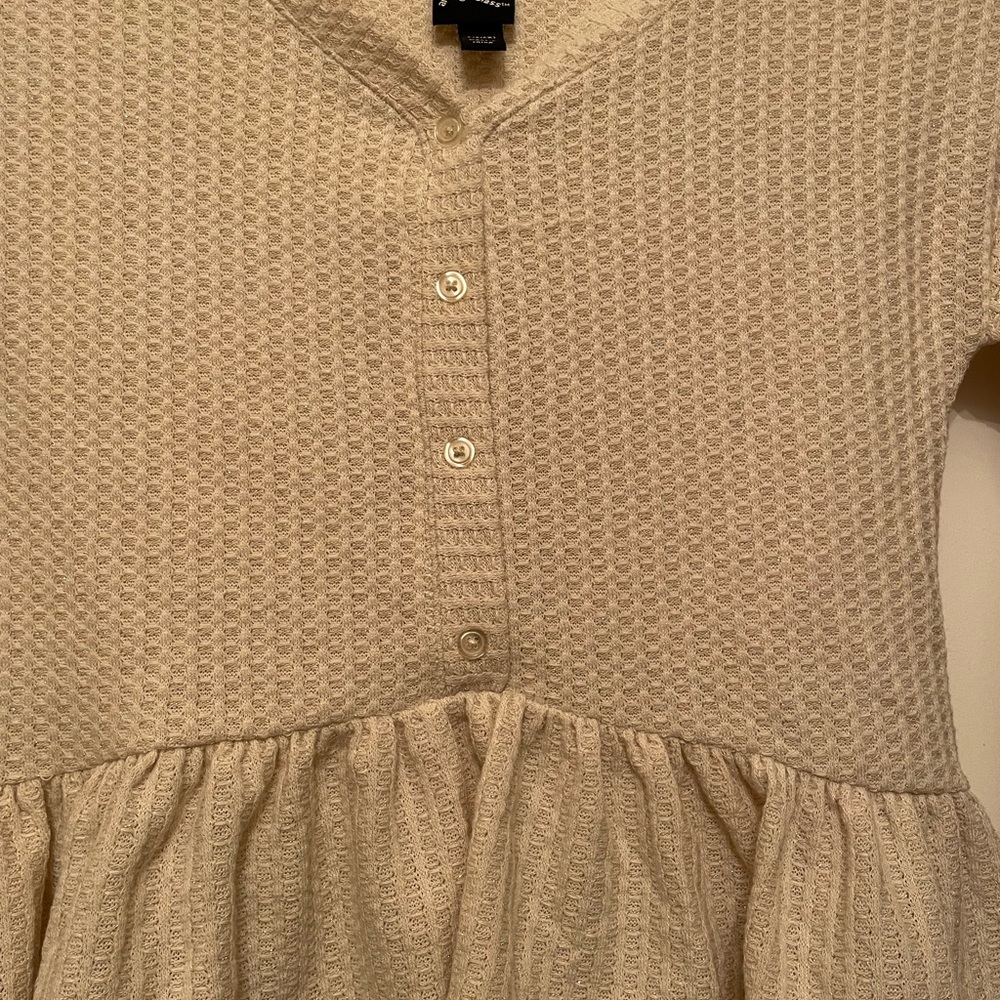 Girls sparkly ruffled high low shirt - Picture 1 of 5